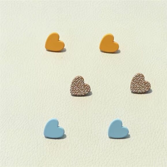 ✨🤎 Darling BoHo 6 Pairs Heart Shaped Stud Earrings 💛💙  ✨ - Picture 4 of 17